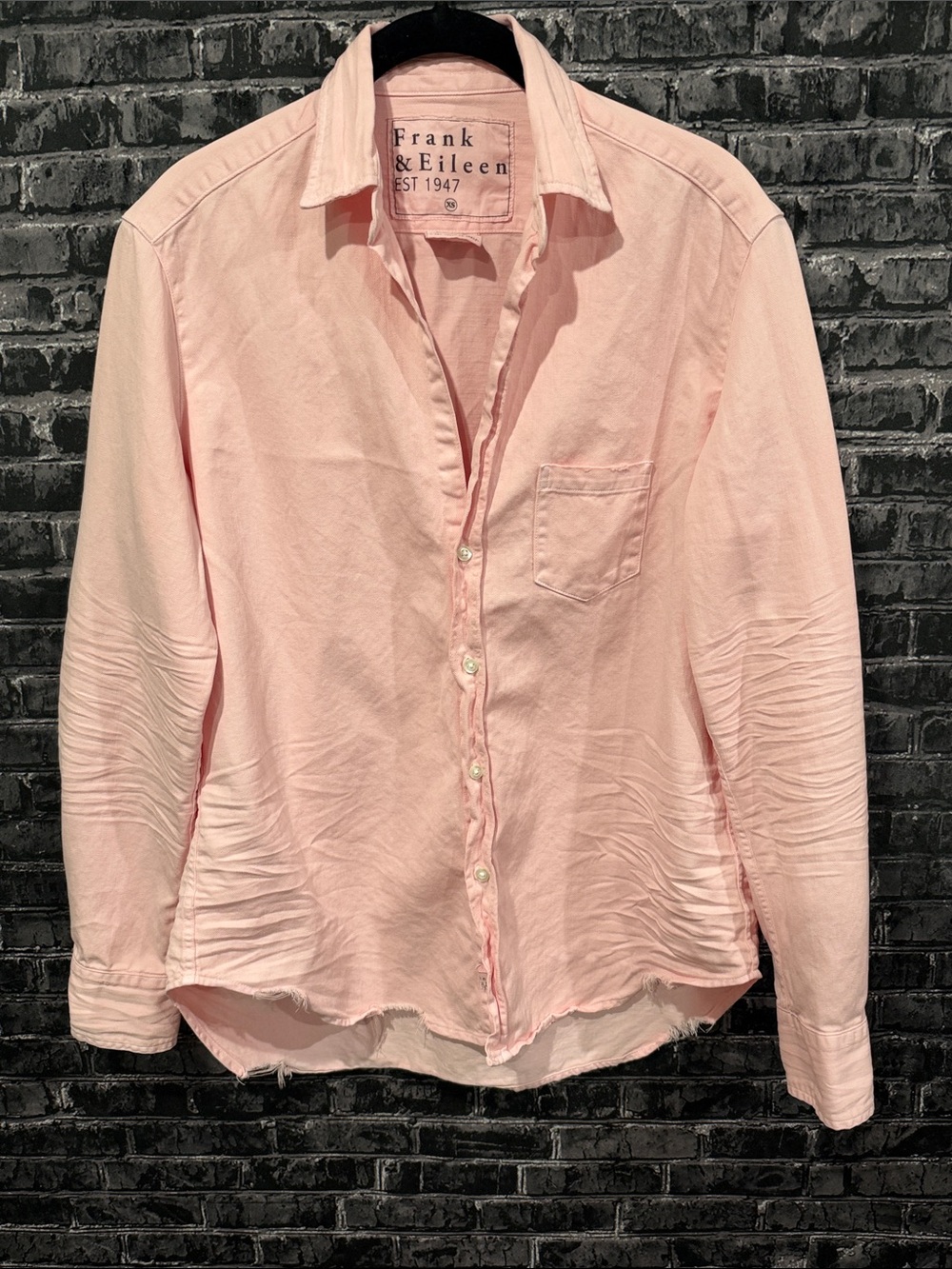 Frank & Eileen Pale Pink Button-Down Shirt with Chest Pocket